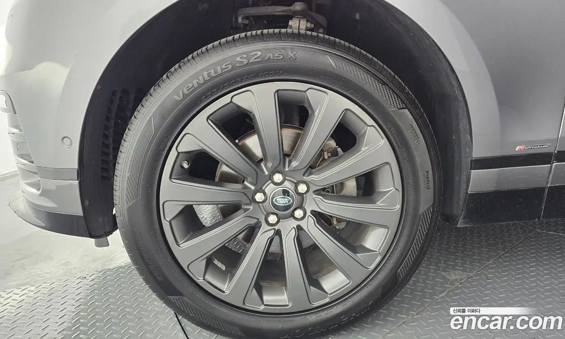 Land Rover Range Rover Velar 2018 2.0 автомат (гидро), фото 5 Land Rover Range Rover Velar 2018 2.0 автомат (гидро), фото 5
