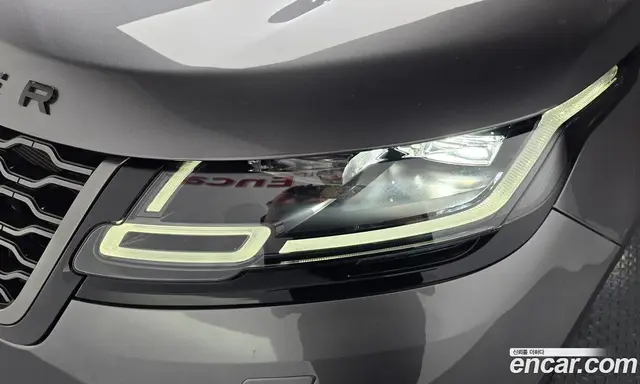 Land Rover Range Rover Velar 2018 2.0 автомат (гидро), миниатюра 8 Land Rover Range Rover Velar 2018 2.0 автомат (гидро), миниатюра 8
