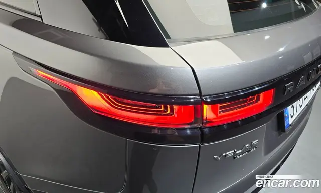 Land Rover Range Rover Velar 2018 2.0 автомат (гидро), миниатюра 9 Land Rover Range Rover Velar 2018 2.0 автомат (гидро), миниатюра 9
