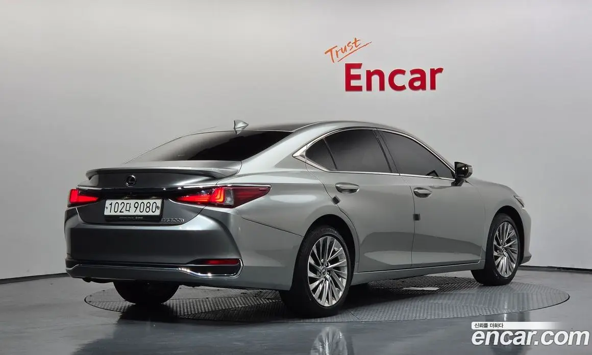 Lexus ES 2022 2.5 автомат (гидро), фото 2 Lexus ES 2022 2.5 автомат (гидро), фото 2