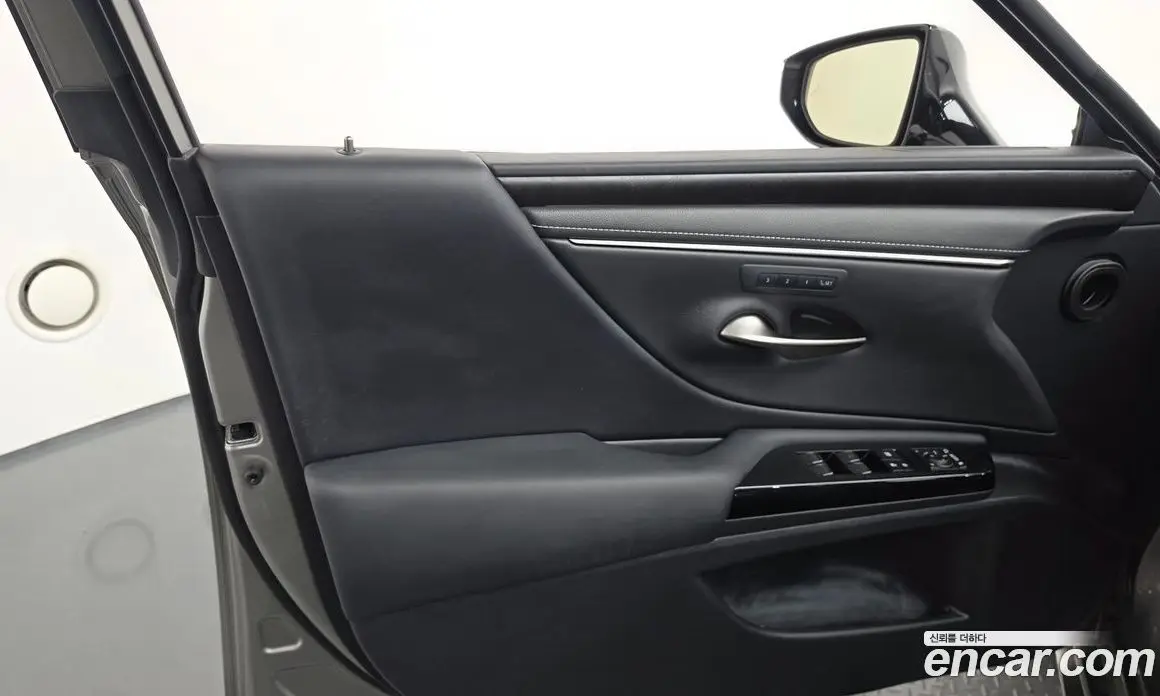 Lexus ES 2022 2.5 автомат (гидро), фото 14 Lexus ES 2022 2.5 автомат (гидро), фото 14
