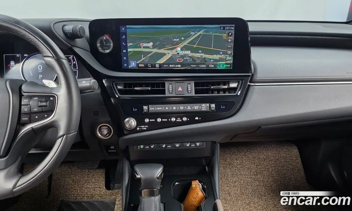 Lexus ES 2023 2.5 автомат (гидро), фото 20 Lexus ES 2023 2.5 автомат (гидро), фото 20
