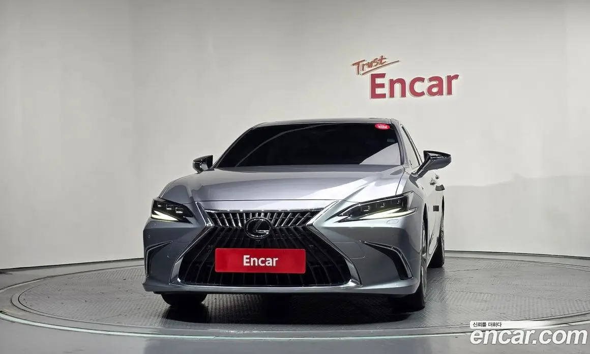 Lexus ES 2023 2.5 автомат (гидро), фото 3 Lexus ES 2023 2.5 автомат (гидро), фото 3