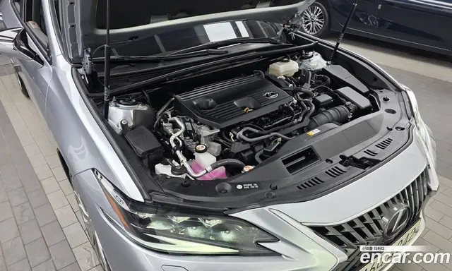 Lexus ES 2023 2.5 автомат (гидро), миниатюра 6 Lexus ES 2023 2.5 автомат (гидро), миниатюра 6