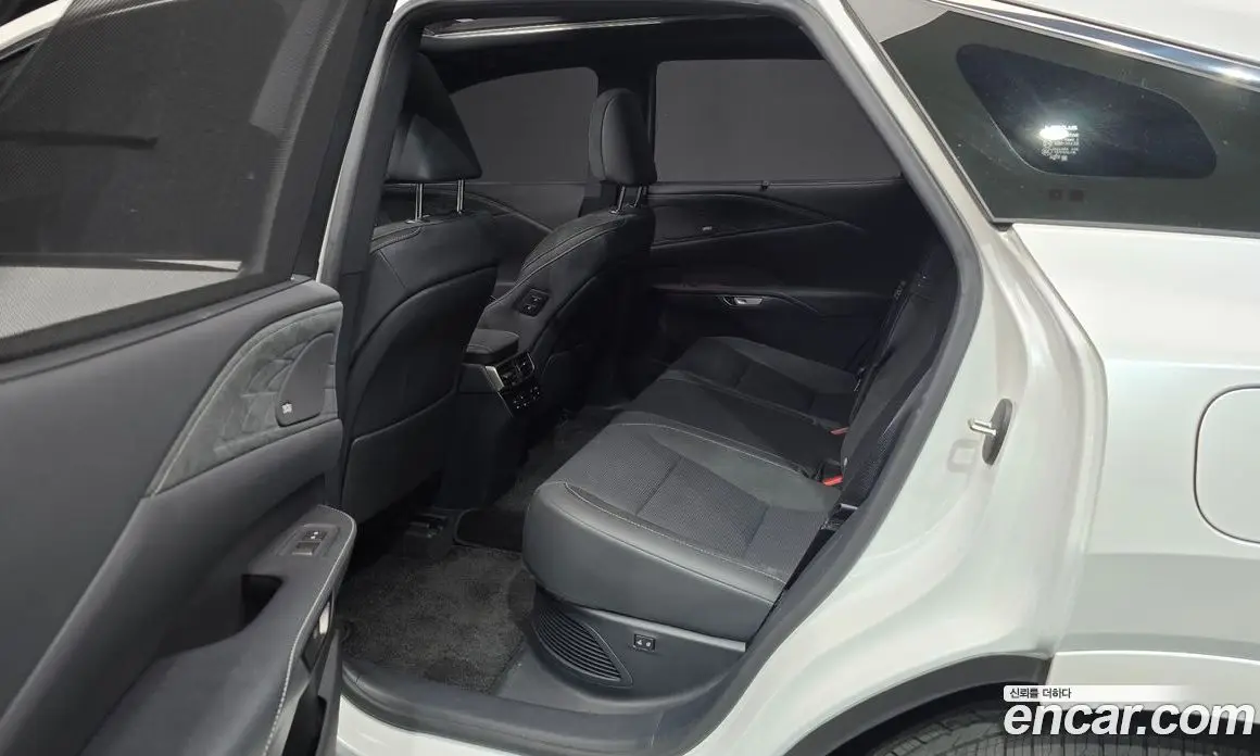 Lexus RX 2025 2.5 автомат (гидро), фото 17