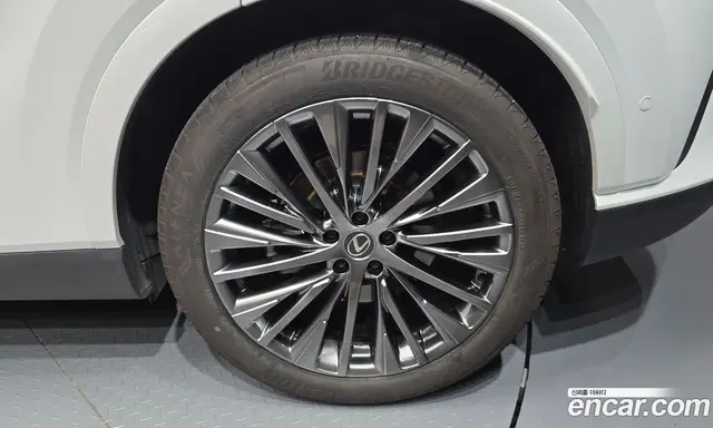 Lexus RX 2025 2.5 автомат (гидро), миниатюра 7