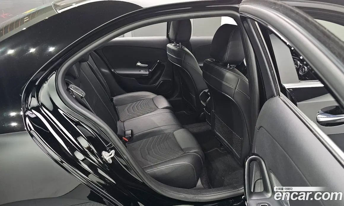 Mercedes-Benz A-Class 2020 2.0 автомат (гидро), фото 17 Mercedes-Benz A-Class 2020 2.0 автомат (гидро), фото 17