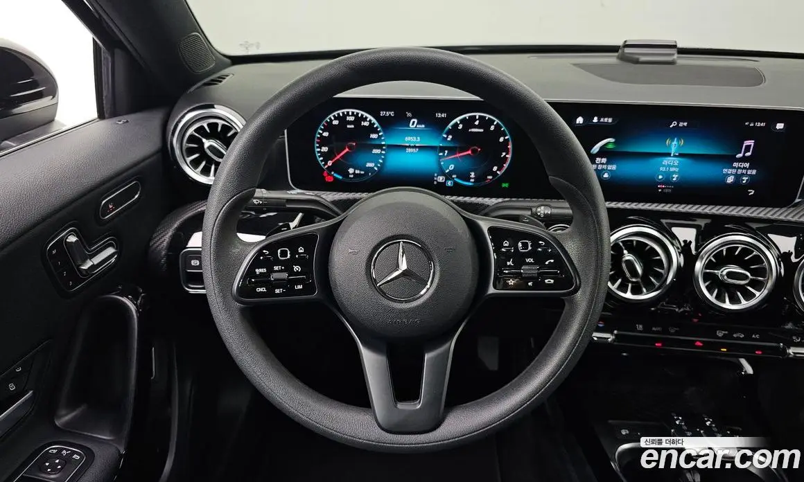 Mercedes-Benz A-Class 2020 2.0 автомат (гидро), фото 20 Mercedes-Benz A-Class 2020 2.0 автомат (гидро), фото 20