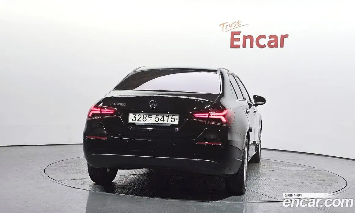 Mercedes-Benz A-Class 2020 2.0 автомат (гидро), фото 4 Mercedes-Benz A-Class 2020 2.0 автомат (гидро), фото 4