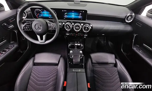 Mercedes-Benz A-Class 2020 2.0 автомат (гидро), миниатюра 10 Mercedes-Benz A-Class 2020 2.0 автомат (гидро), миниатюра 10