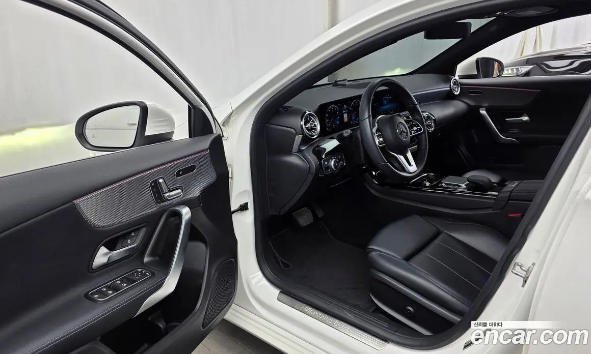 Mercedes-Benz A-Class 2021 2.0 автомат (гидро), фото 10 Mercedes-Benz A-Class 2021 2.0 автомат (гидро), фото 10