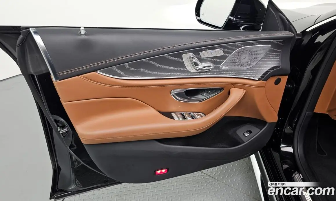 Mercedes-Benz AMG GT 2024 3.0 автомат (гидро), фото 14 Mercedes-Benz AMG GT 2024 3.0 автомат (гидро), фото 14