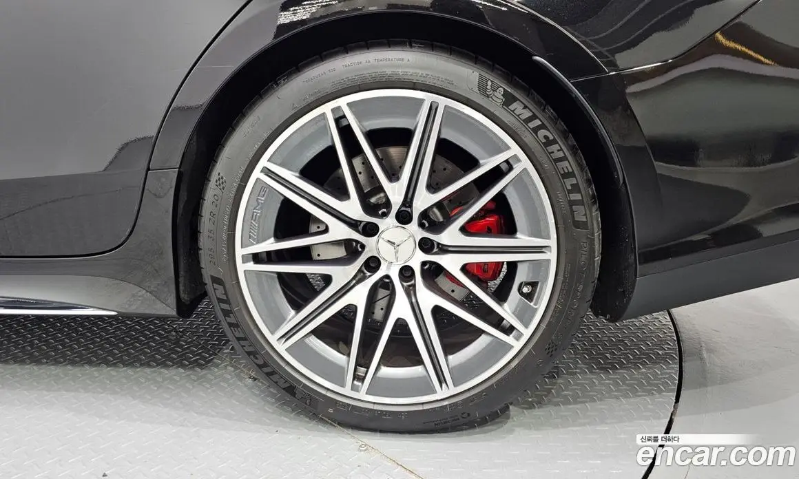 Mercedes-Benz AMG GT 2024 3.0 автомат (гидро), фото 7 Mercedes-Benz AMG GT 2024 3.0 автомат (гидро), фото 7