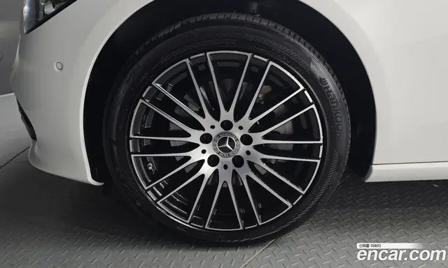 Mercedes-Benz C-Class 2022 2.0 автомат (гидро), миниатюра 5 Mercedes-Benz C-Class 2022 2.0 автомат (гидро), миниатюра 5