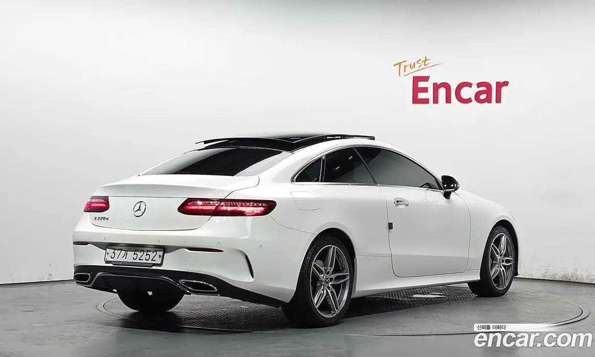 Mercedes-Benz E-Class 2018 1.9 автомат (гидро), фото 2 Mercedes-Benz E-Class 2018 1.9 автомат (гидро), фото 2