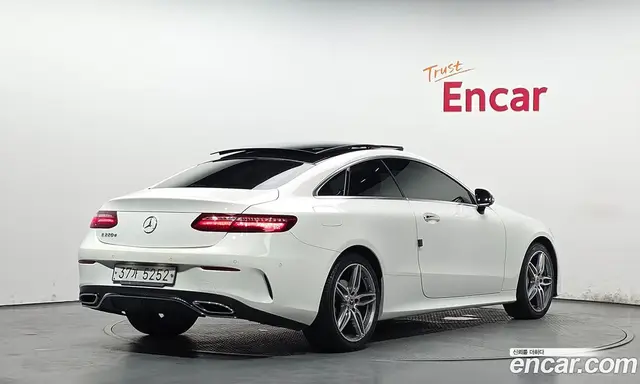 Mercedes-Benz E-Class 2018 1.9 автомат (гидро), миниатюра 2 Mercedes-Benz E-Class 2018 1.9 автомат (гидро), миниатюра 2