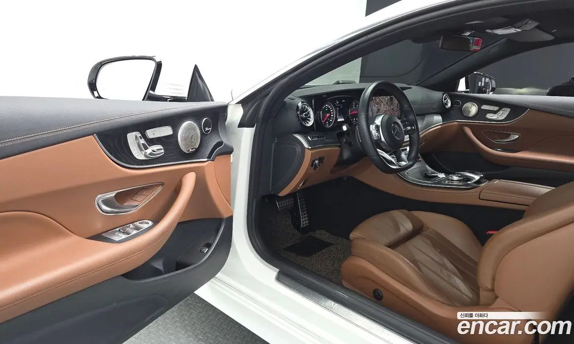 Mercedes-Benz E-Class 2018 1.9 автомат (гидро), фото 17 Mercedes-Benz E-Class 2018 1.9 автомат (гидро), фото 17