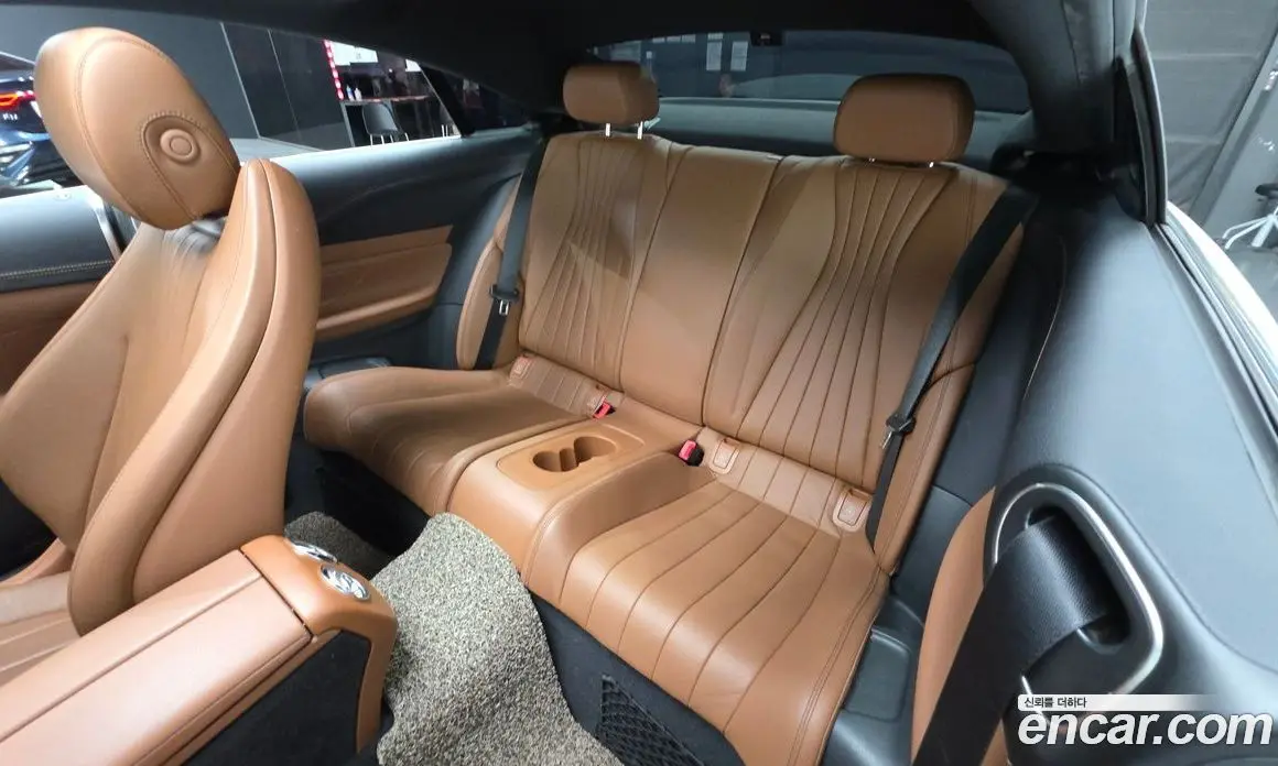 Mercedes-Benz E-Class 2018 1.9 автомат (гидро), фото 18 Mercedes-Benz E-Class 2018 1.9 автомат (гидро), фото 18