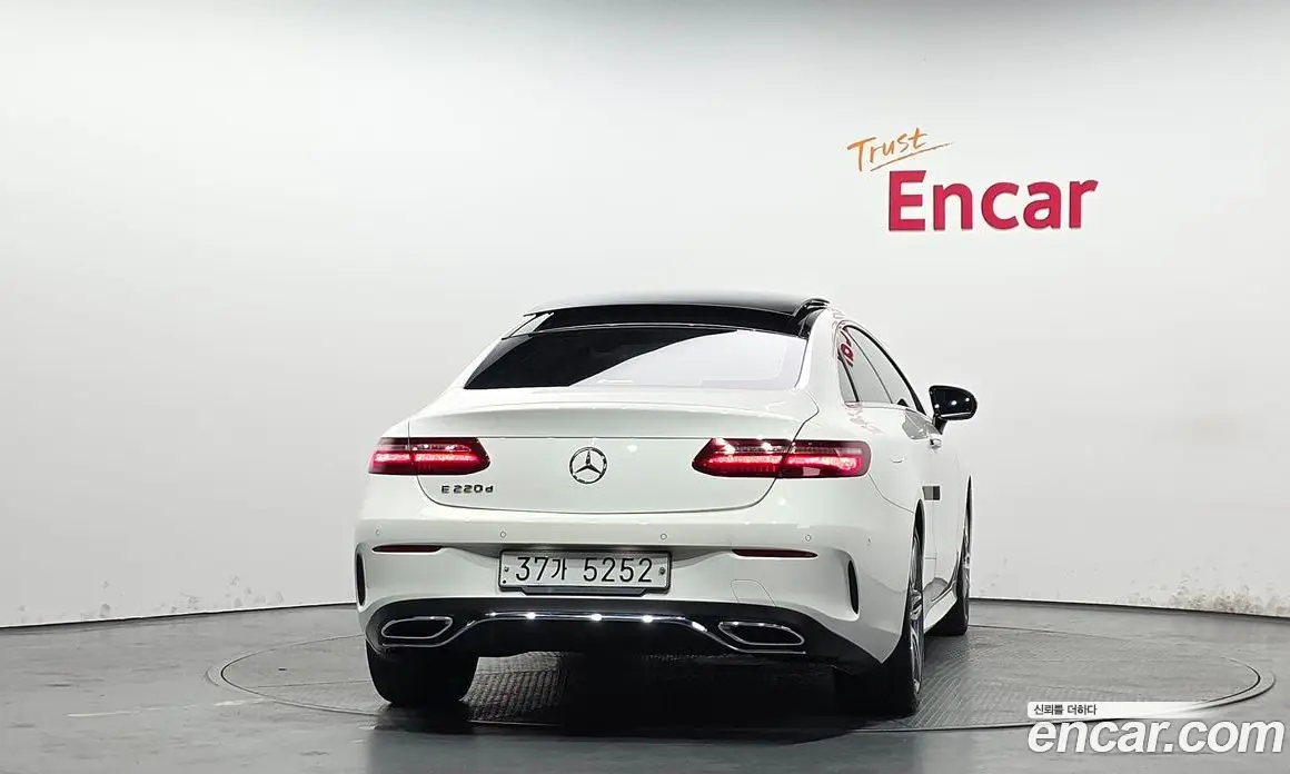 Mercedes-Benz E-Class 2018 1.9 автомат (гидро), фото 4 Mercedes-Benz E-Class 2018 1.9 автомат (гидро), фото 4