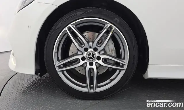Mercedes-Benz E-Class 2018 1.9 автомат (гидро), миниатюра 5 Mercedes-Benz E-Class 2018 1.9 автомат (гидро), миниатюра 5