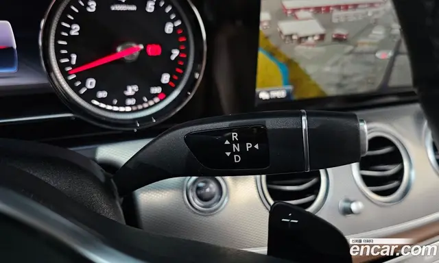 Mercedes-Benz E-Class 2018 2.0 автомат (гидро), миниатюра 12
