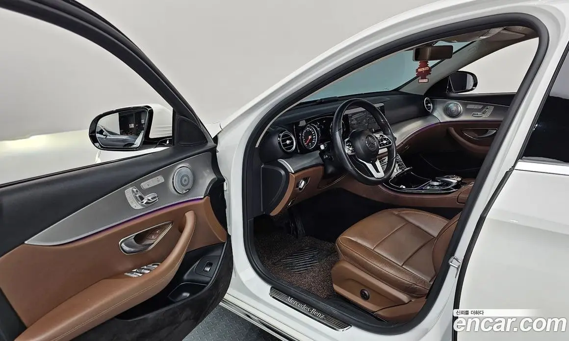 Mercedes-Benz E-Class 2018 2.0 автомат (гидро), фото 13 Mercedes-Benz E-Class 2018 2.0 автомат (гидро), фото 13