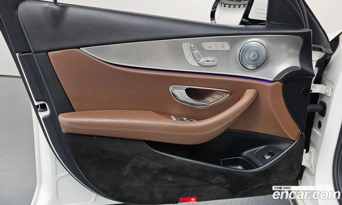 Mercedes-Benz E-Class 2018 2.0 автомат (гидро), фото 14 Mercedes-Benz E-Class 2018 2.0 автомат (гидро), фото 14