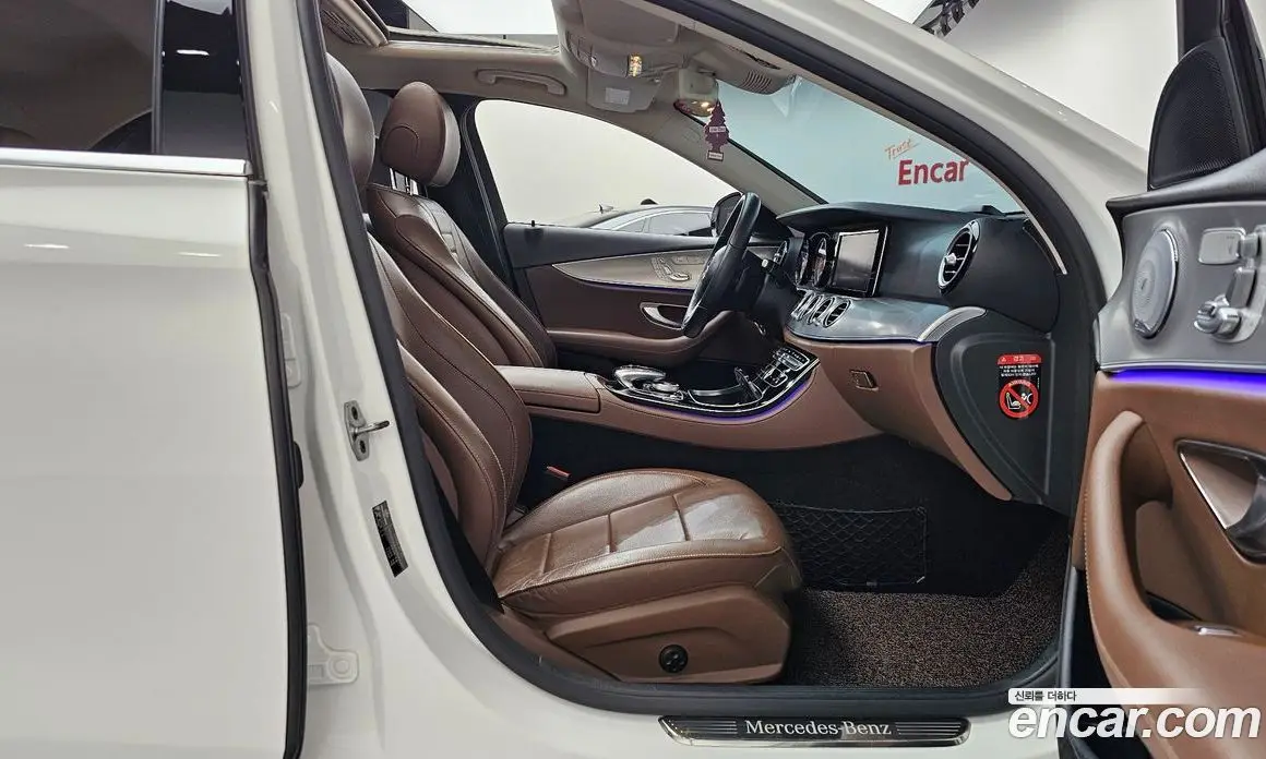 Mercedes-Benz E-Class 2018 2.0 автомат (гидро), фото 16 Mercedes-Benz E-Class 2018 2.0 автомат (гидро), фото 16