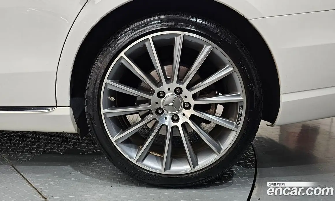 Mercedes-Benz E-Class 2018 2.0 автомат (гидро), фото 7 Mercedes-Benz E-Class 2018 2.0 автомат (гидро), фото 7