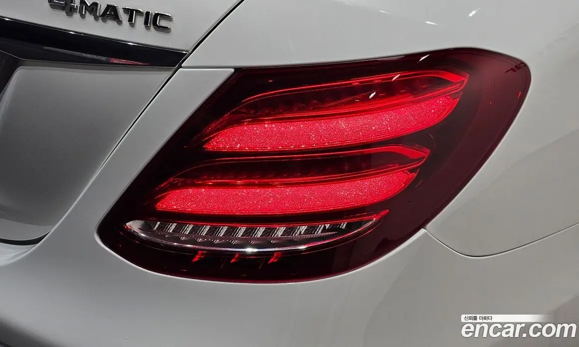 Mercedes-Benz E-Class 2018 2.0 автомат (гидро), фото 9 Mercedes-Benz E-Class 2018 2.0 автомат (гидро), фото 9