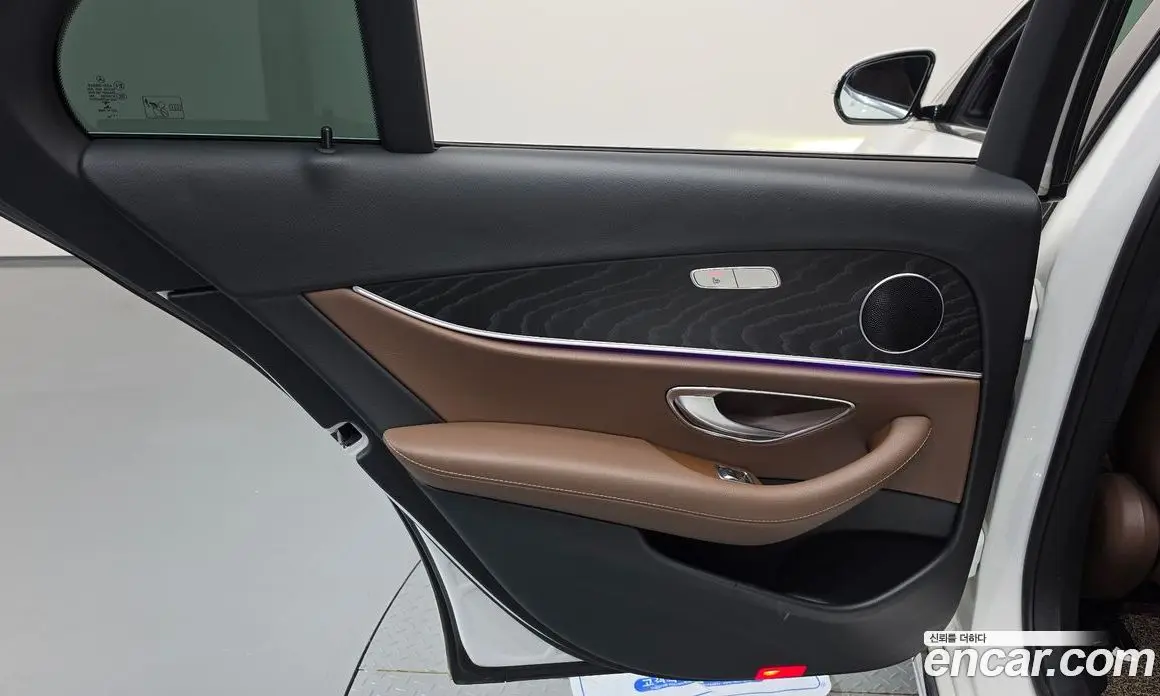 Mercedes-Benz E-Class 2018 1.9 автомат (гидро), фото 15 Mercedes-Benz E-Class 2018 1.9 автомат (гидро), фото 15