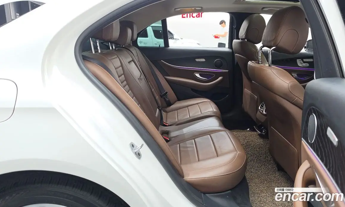 Mercedes-Benz E-Class 2018 1.9 автомат (гидро), фото 17 Mercedes-Benz E-Class 2018 1.9 автомат (гидро), фото 17