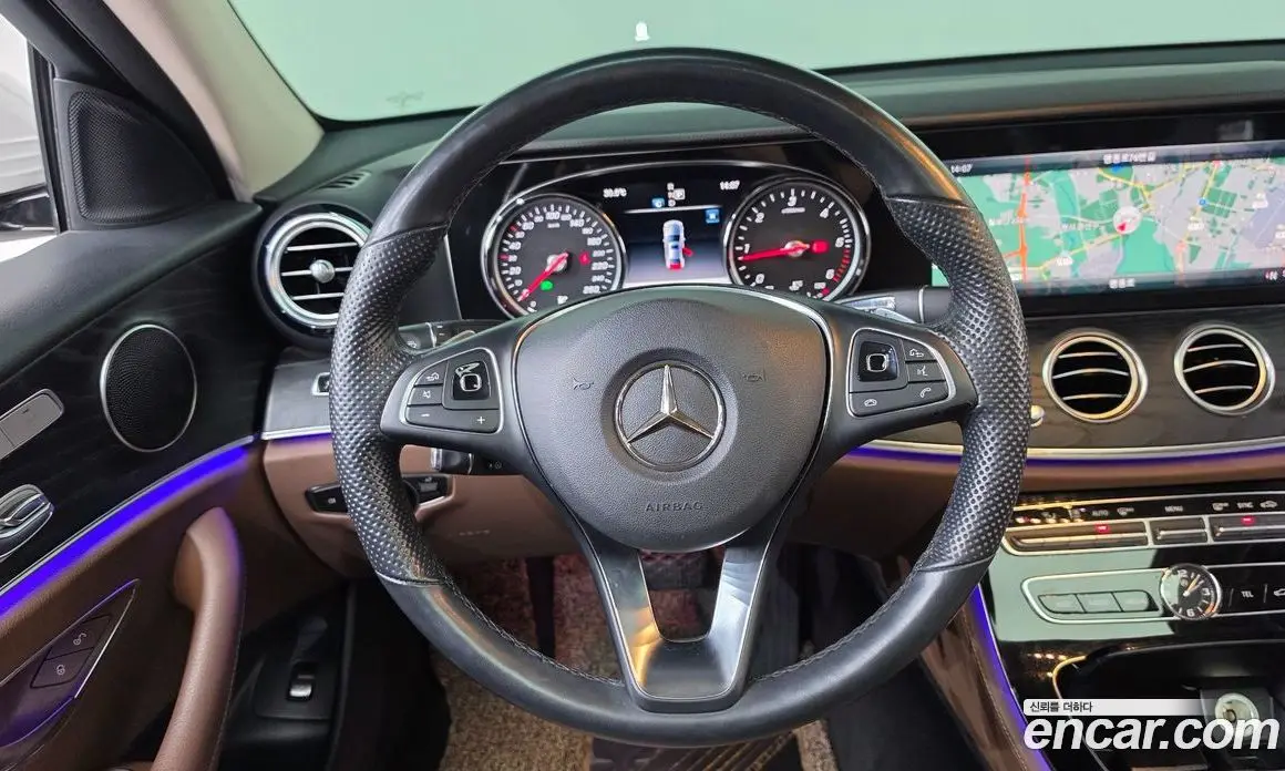 Mercedes-Benz E-Class 2018 1.9 автомат (гидро), фото 19 Mercedes-Benz E-Class 2018 1.9 автомат (гидро), фото 19