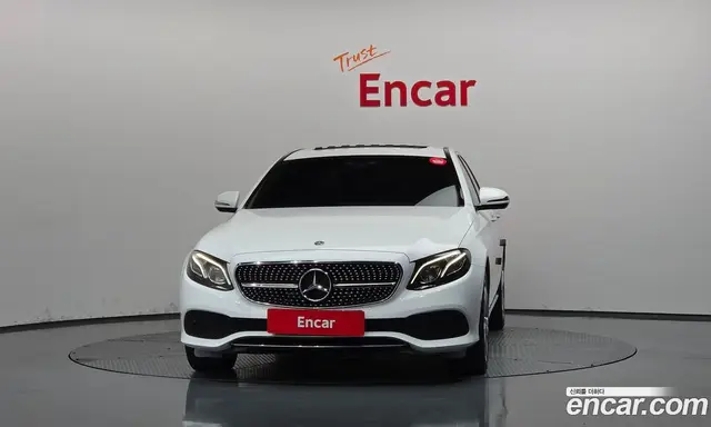 Mercedes-Benz E-Class 2018 1.9 автомат (гидро), миниатюра 3 Mercedes-Benz E-Class 2018 1.9 автомат (гидро), миниатюра 3