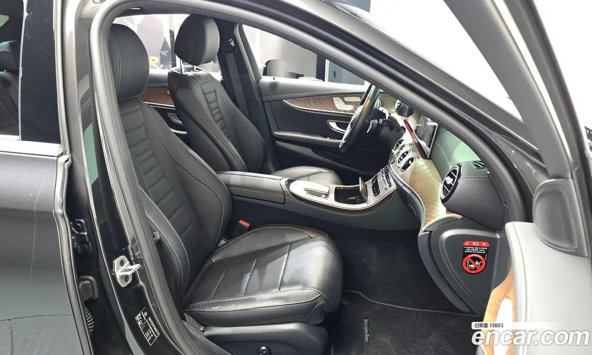Mercedes-Benz E-Class 2021 2.0 автомат (гидро), фото 16