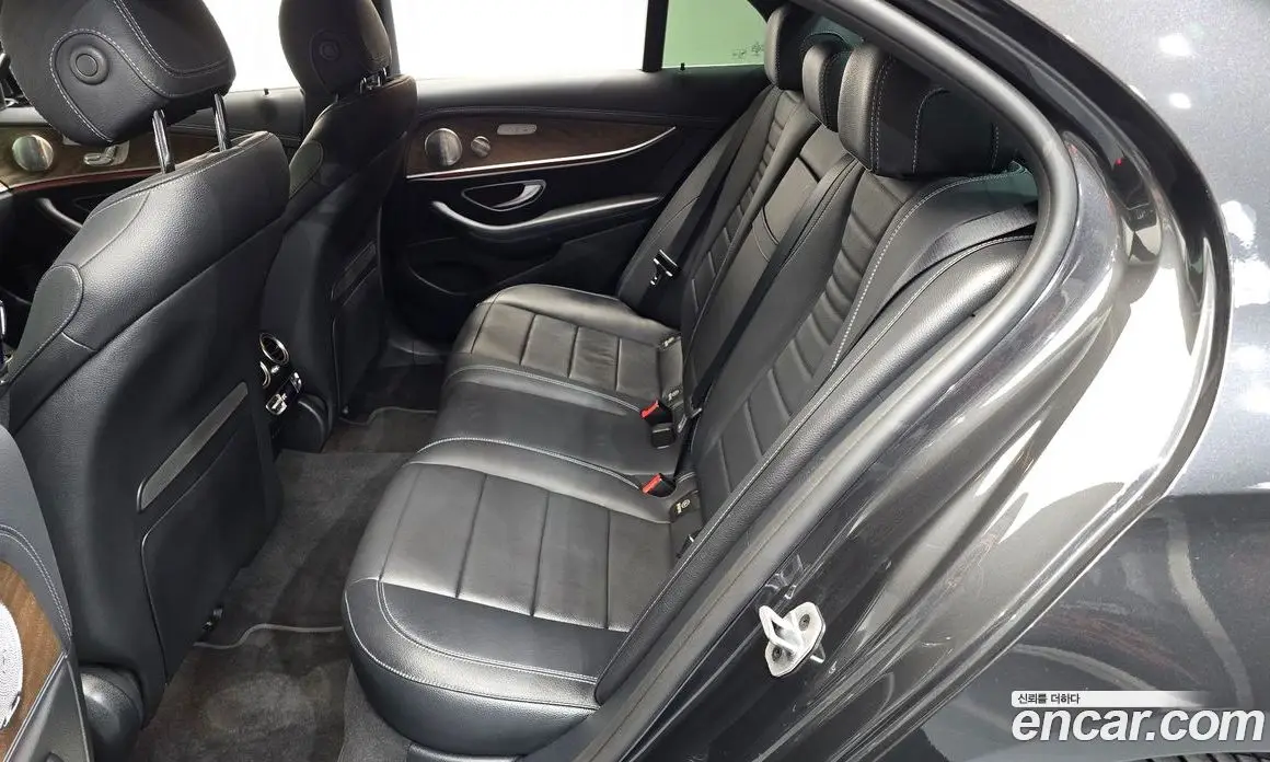 Mercedes-Benz E-Class 2021 2.0 автомат (гидро), фото 17