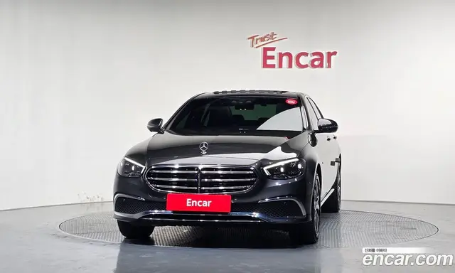 Mercedes-Benz E-Class 2021 2.0 автомат (гидро), миниатюра 3