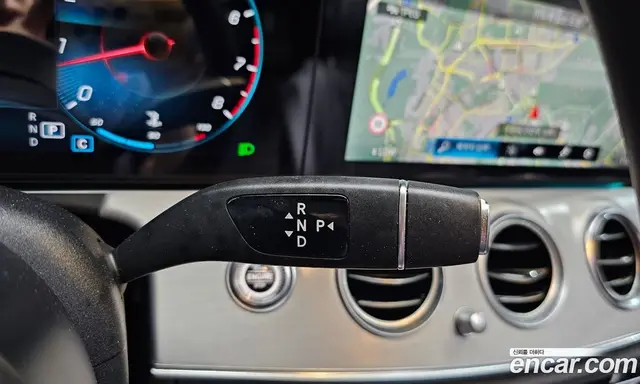 Mercedes-Benz E-Class 2021 2.0 автомат (гидро), миниатюра 12