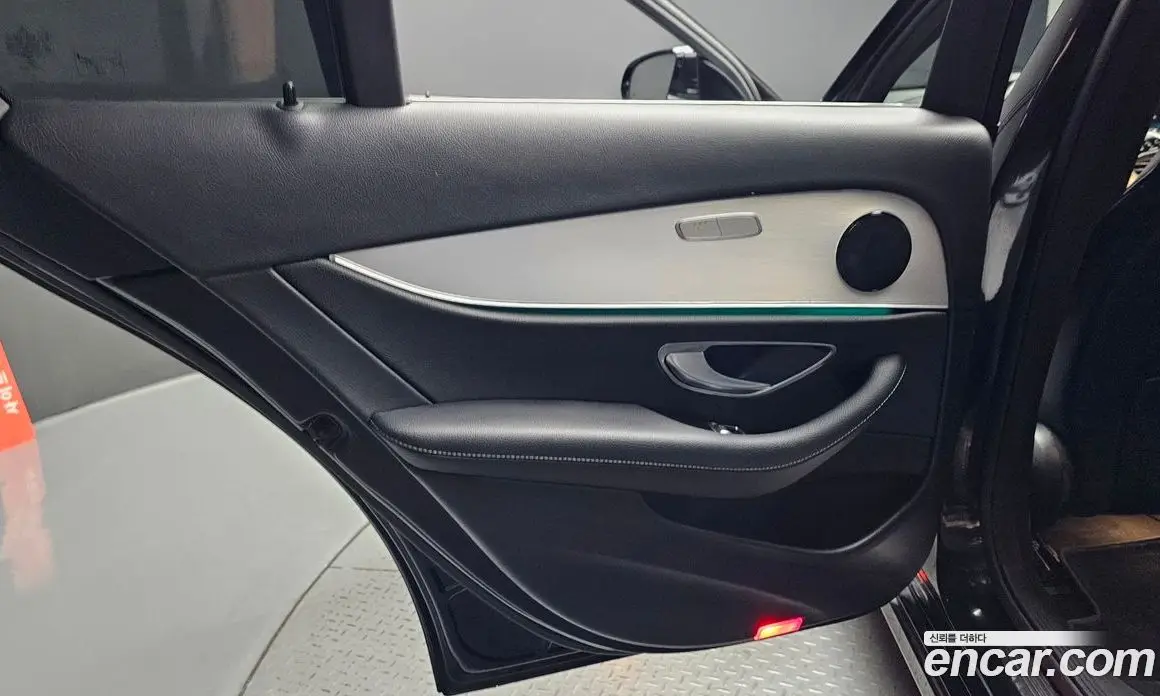 Mercedes-Benz E-Class 2021 2.0 автомат (гидро), фото 15