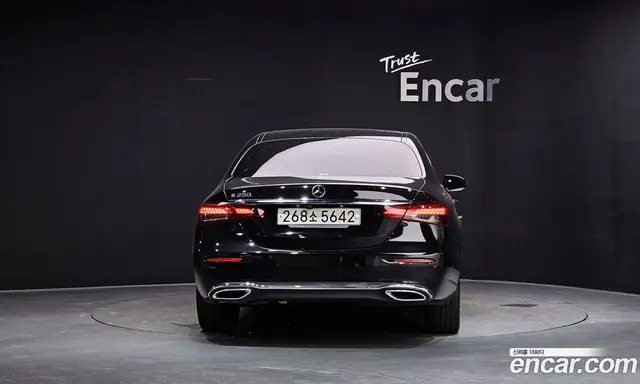 Mercedes-Benz E-Class 2021 2.0 автомат (гидро), миниатюра 4