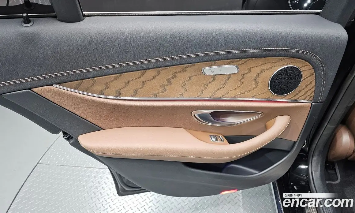 Mercedes-Benz E-Class 2022 2.0 автомат (гидро), фото 14