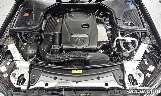Mercedes-Benz E-Class 2022 2.0 автомат (гидро), миниатюра 5