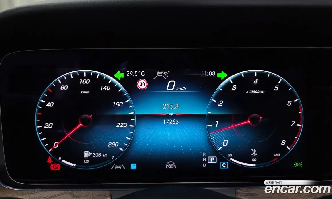 Mercedes-Benz E-Class 2023 2.0 автомат (гидро), фото 11