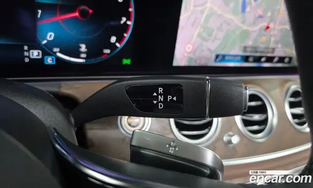 Mercedes-Benz E-Class 2023 2.0 автомат (гидро), миниатюра 12