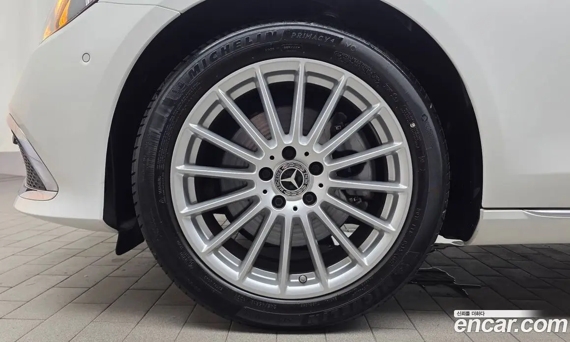 Mercedes-Benz E-Class 2023 2.0 автомат (гидро), фото 5