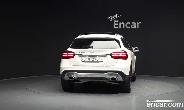 Mercedes-Benz GLA-Class 2018 2.0 автомат (гидро), миниатюра 4