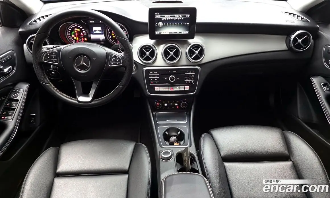 Mercedes-Benz GLA-Class 2018 2.0 автомат (гидро), фото 10
