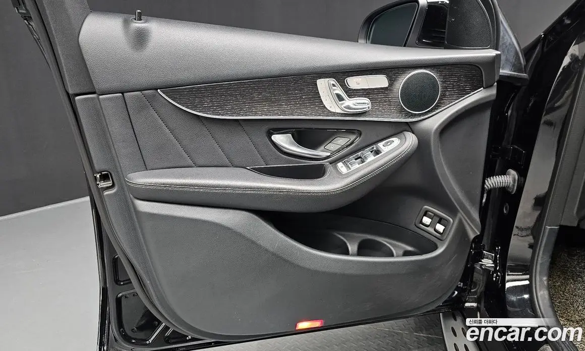 Mercedes-Benz GLC-Class 2021 2.0 автомат (гидро), фото 13