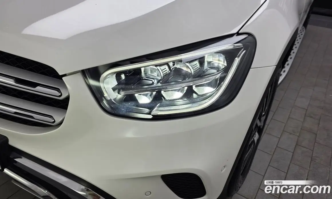 Mercedes-Benz GLC-Class 2022 1.9 автомат (гидро), фото 8 Mercedes-Benz GLC-Class 2022 1.9 автомат (гидро), фото 8