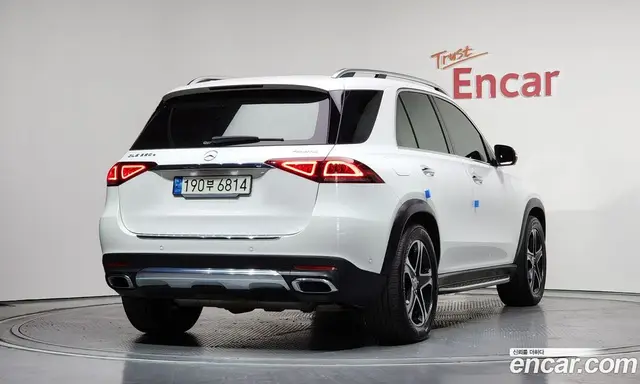 Mercedes-Benz GLE-Class 2022 2.0 автомат (гидро), миниатюра 2